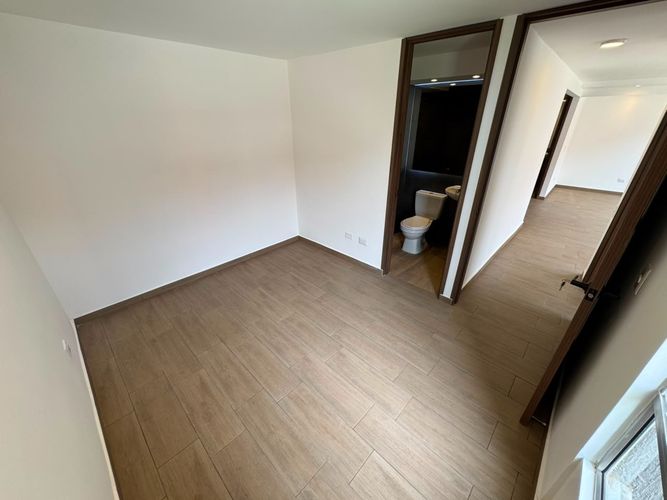 Apartamento de 2 alcobas en arriendo en Zona Centro, Madrid, 57 m² · foto 23 de 24