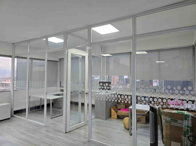 Oficina en arriendo en La Florida, Medellín, 100 m² · foto 3 de 4