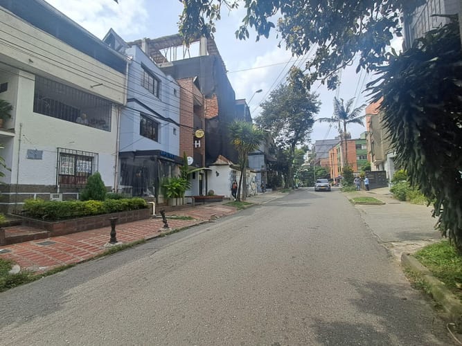 Local en arriendo en Manila, Medellín · foto 10 de 11