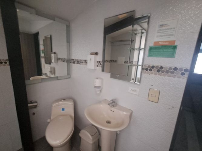 Oficina en arriendo en El Poblado, Medellín, 45 m² · foto 4 de 10