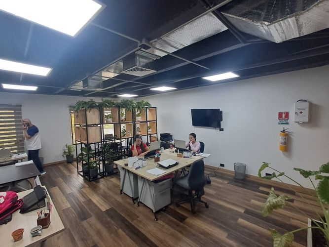 Oficina en arriendo en Villa Carlota, Medellín, 45 m² · foto 2 de 6
