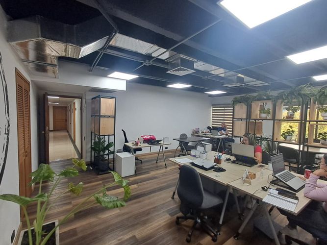 Oficina en arriendo en Villa Carlota, Medellín, 45 m² · foto 6 de 6
