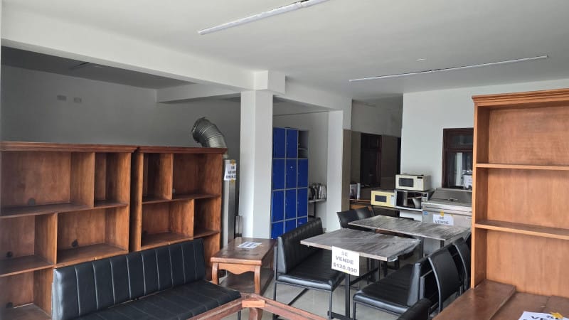 Local en arriendo en Laureles, Medellín, 250 m² · foto 2 de 12