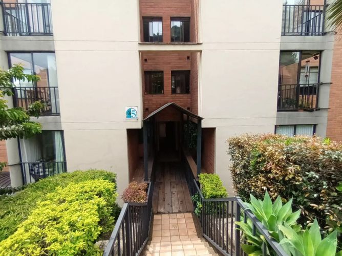 Apartamento de 4 alcobas en venta en Primavera, Envigado, 92 m² · foto 14 de 24