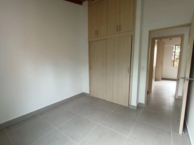 Apartamento de 4 alcobas en venta en Primavera, Envigado, 92 m² · foto 15 de 24