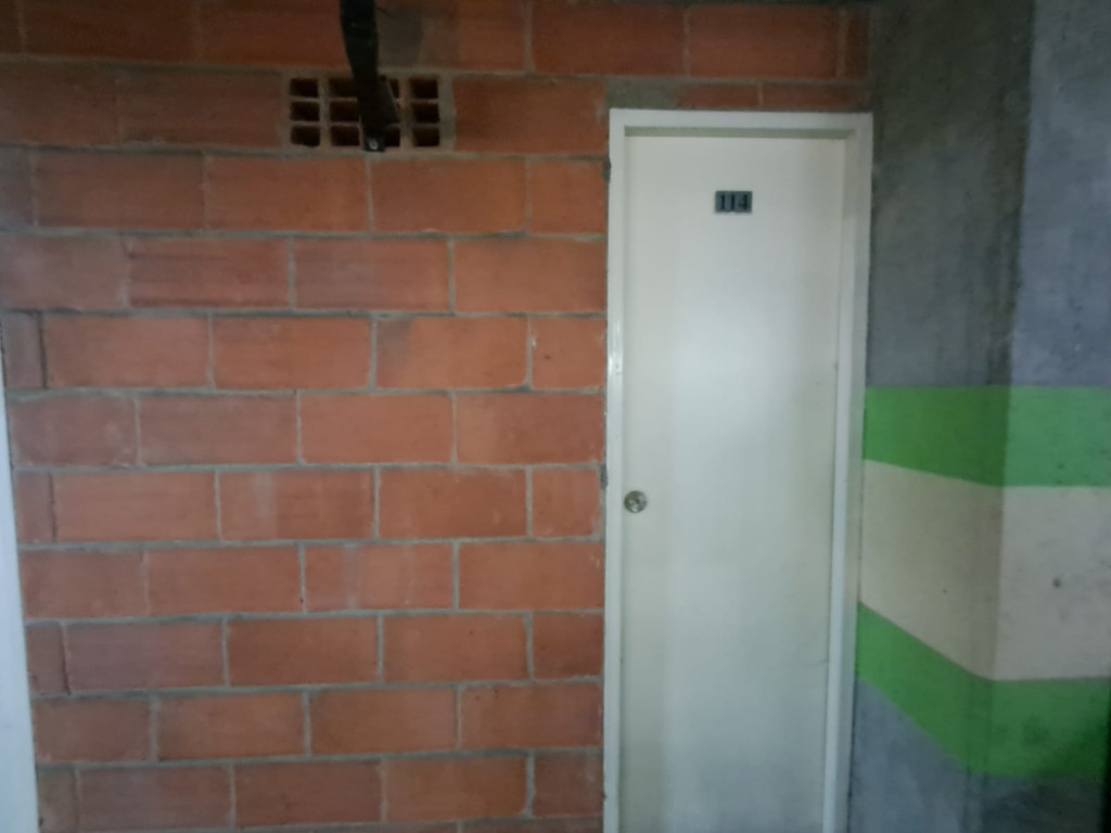 Apartamento en venta en Loma De Los Bernal, Medellín · foto 4 de 24