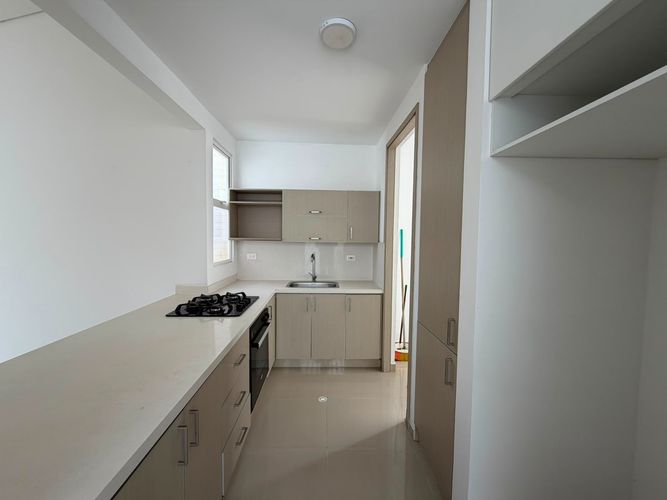 Casa de 3 alcobas en venta en El Castillo, Jamundí, 337 m² · foto 14 de 24