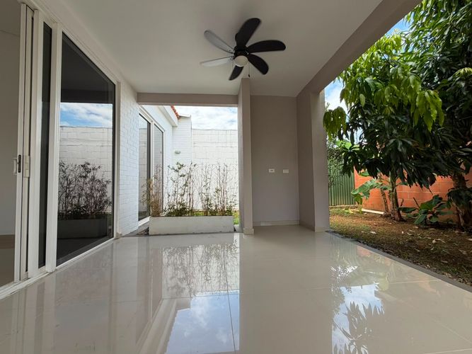 Casa de 3 alcobas en venta en El Castillo, Jamundí, 337 m² · foto 5 de 24