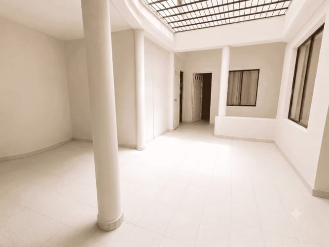 Oficina en arriendo en Laureles, Medellín, 180 m² · foto 2 de 11