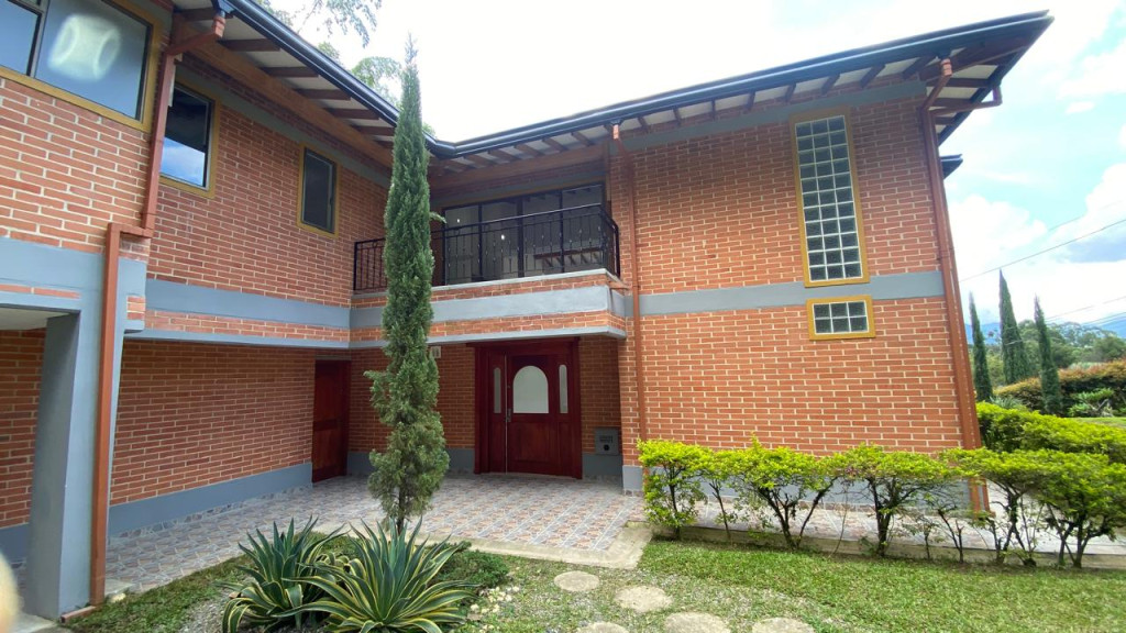 4BR House in Sagrada familia (385 m²) - 2
