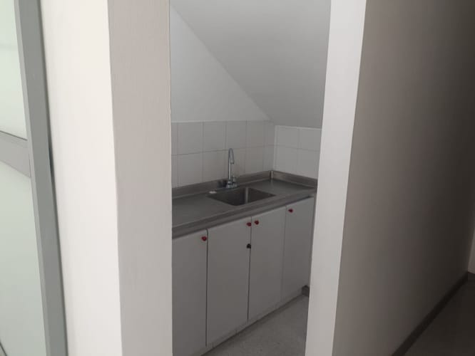 Oficina en arriendo en La Aguacatala, Medellín, 625 m² · foto 8 de 11