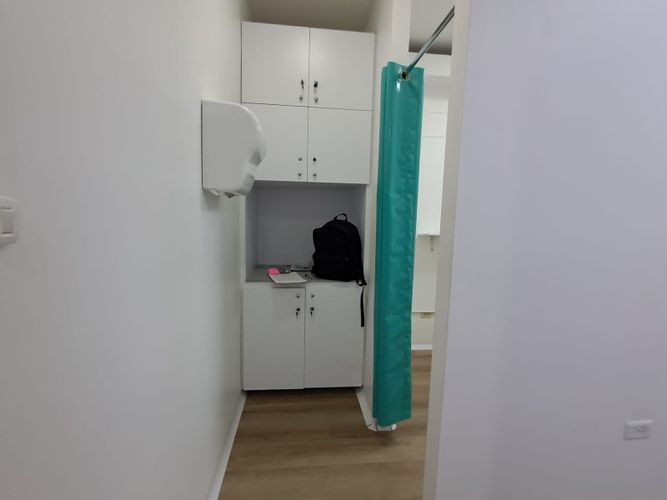Local en arriendo en Caribe, Medellín, 26 m² · foto 3 de 4
