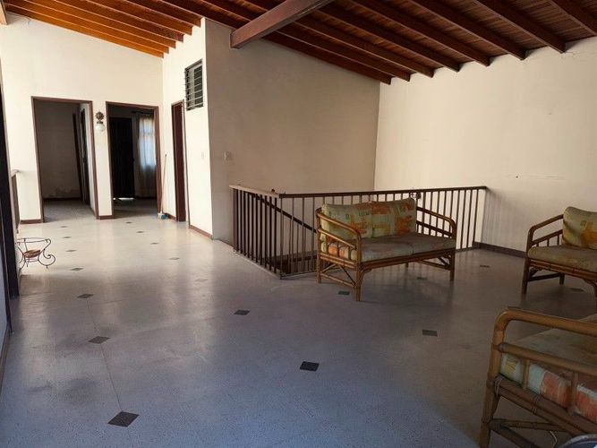 Casa de 4 alcobas en venta en Los Pinos, Medellín, 432 m² · foto 3 de 13