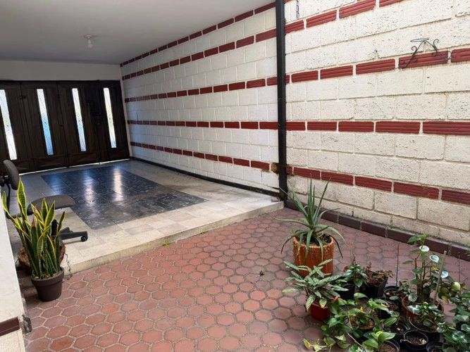 Casa de 4 alcobas en venta en Los Pinos, Medellín, 432 m² · foto 6 de 13