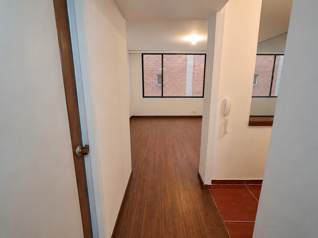 Apartamento en arriendo en Santa Teresita, Bogotá · foto 5 de 13