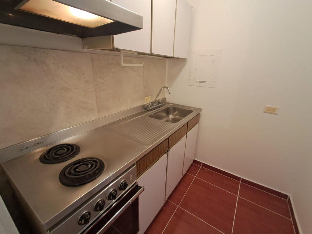 Apartamento en arriendo en Santa Teresita, Bogotá · foto 10 de 13
