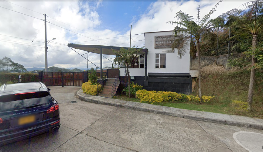 Casa de 3 alcobas en venta en Loma Del Escobero, Envigado, 1100 m² · foto 5 de 6