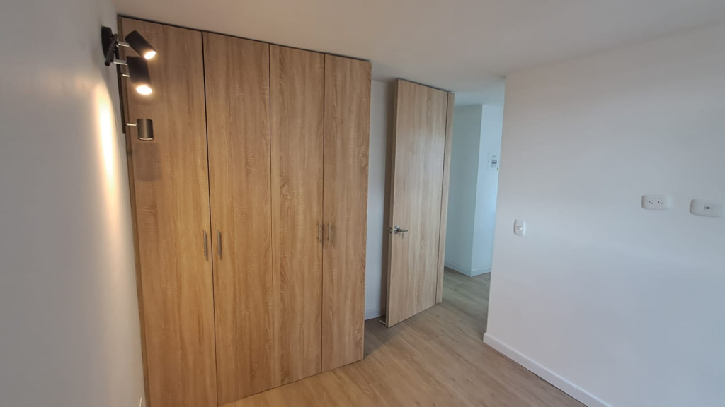 Apartamento en venta en La Felicidad, Bogotá · foto 4 de 10