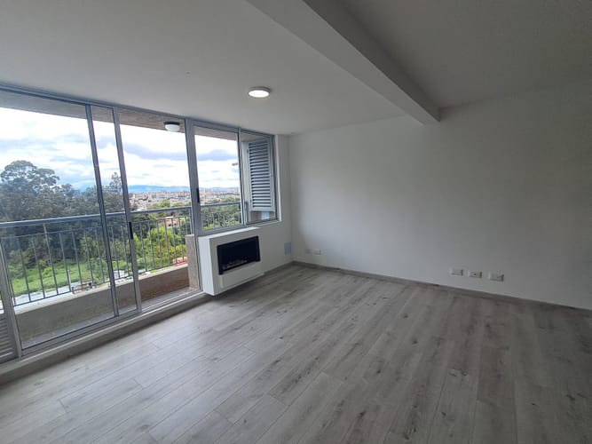 Apartamento de 2 alcobas en venta en Santa Teresa, Bogotá, 60 m² · foto 2 de 22