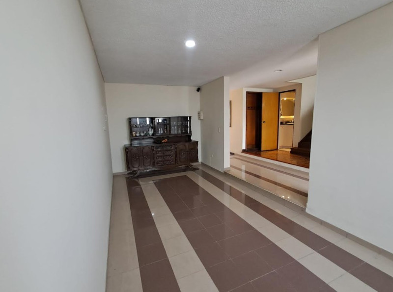 Casa en venta en Las Villas, Bogotá · foto 6 de 16