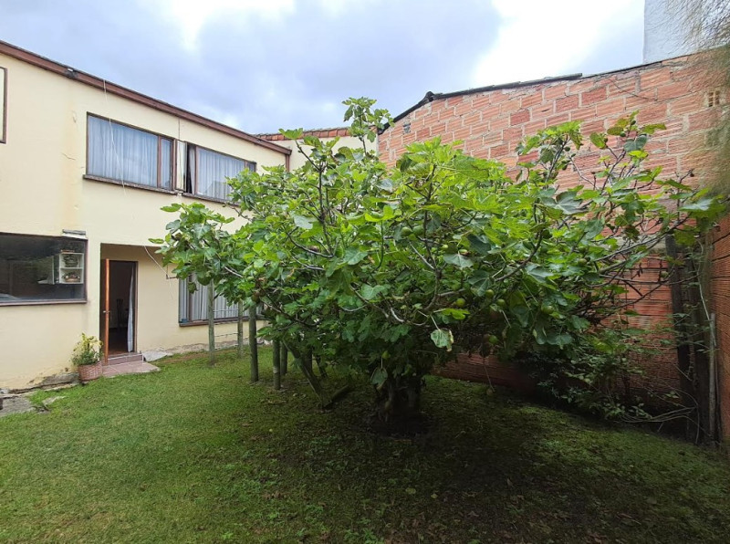 Casa en venta en Las Villas, Bogotá · foto 9 de 16