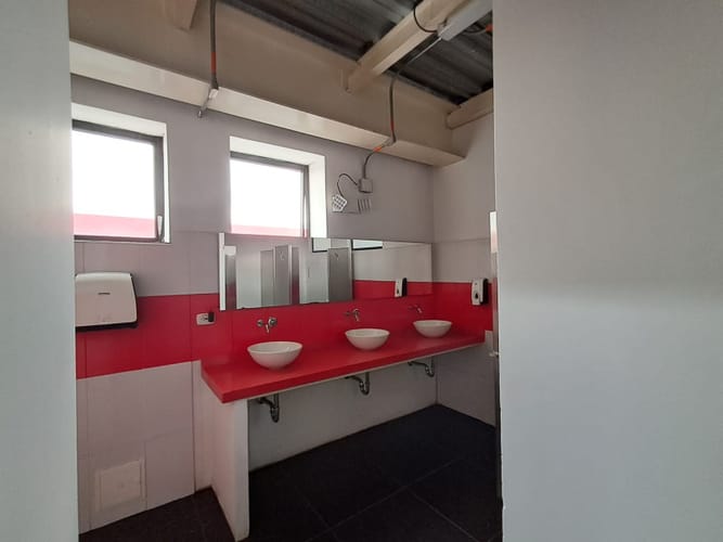Oficina en arriendo en San Jose, Mosquera, 2096 m² · foto 12 de 12