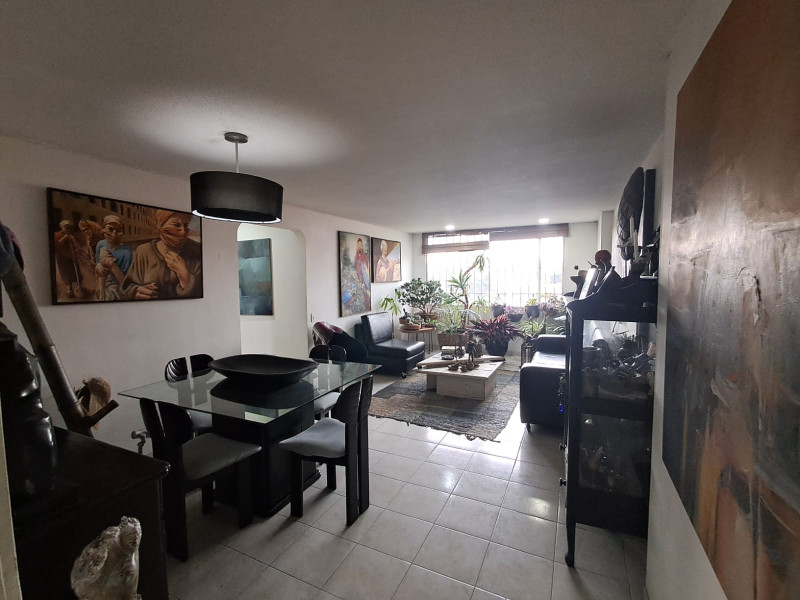 Apartamento en venta en Alhambra, Bogotá · foto 2 de 17