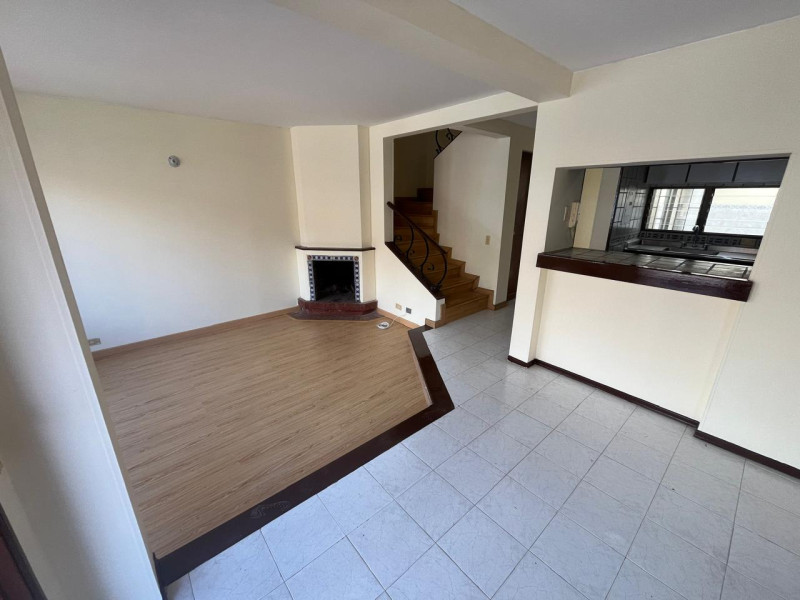 Casa en venta en La Trinidad, Chía · foto 2 de 17