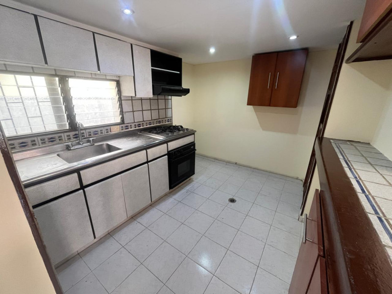 Casa en venta en La Trinidad, Chía · foto 3 de 17