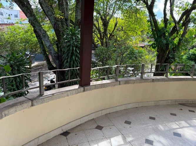 Casa de 5 alcobas en venta en El Danubio, Medellín, 265 m² · foto 22 de 24