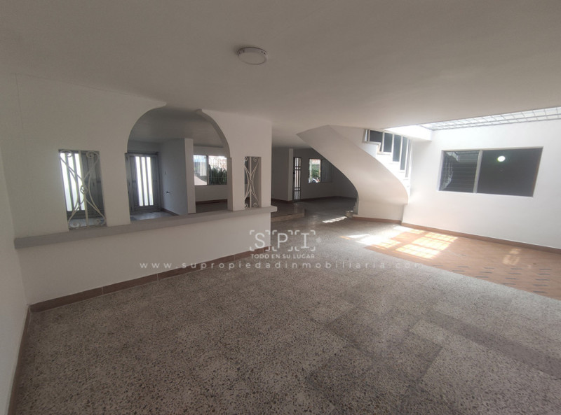 4BR House in Conquistadores (293 m²)