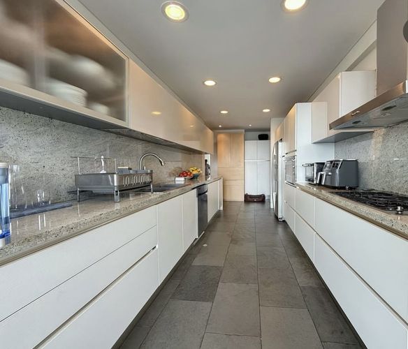 Apartamento de 4 alcobas en venta en Los Rosales, Bogotá, 393 m² · foto 9 de 18