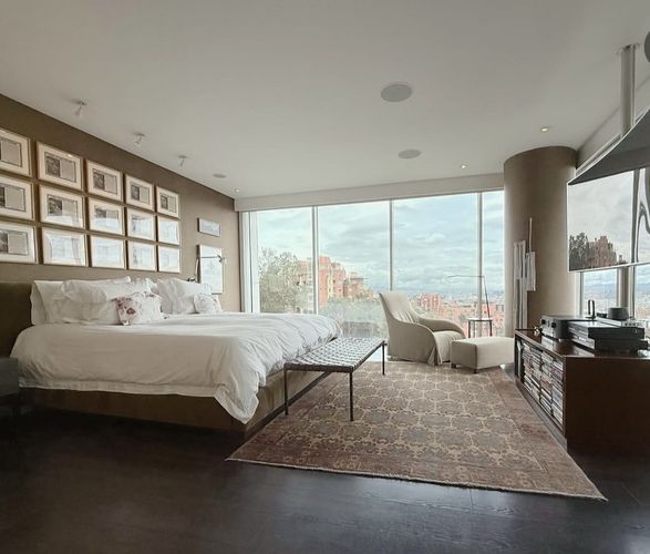 Apartamento de 4 alcobas en venta en Los Rosales, Bogotá, 393 m² · foto 12 de 18
