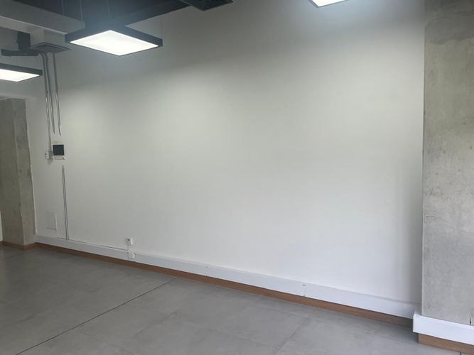 Oficina en arriendo en El Poblado, Medellín, 33 m² · foto 7 de 10