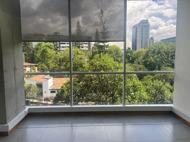 Oficina en arriendo en El Poblado, Medellín, 33 m² · foto 4 de 10