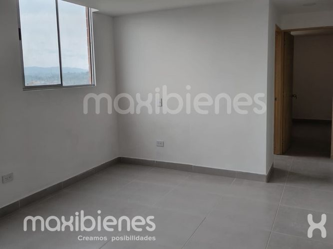 Apartamento de 2 alcobas en venta en Centro, Rionegro, 51 m² · foto 2 de 14