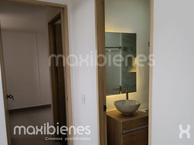 Apartamento de 2 alcobas en venta en Centro, Rionegro, 51 m² · foto 3 de 14