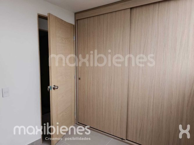 Apartamento de 2 alcobas en venta en Centro, Rionegro, 51 m² · foto 5 de 14