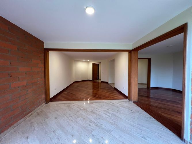 Apartamento de 3 alcobas en venta en El Poblado, Medellín, 173 m² · foto 9 de 18