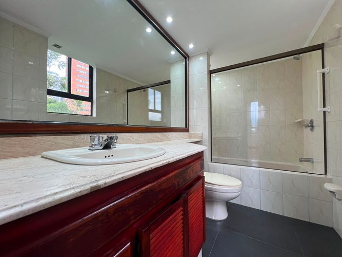 Apartamento de 3 alcobas en venta en El Poblado, Medellín, 173 m² · foto 16 de 18