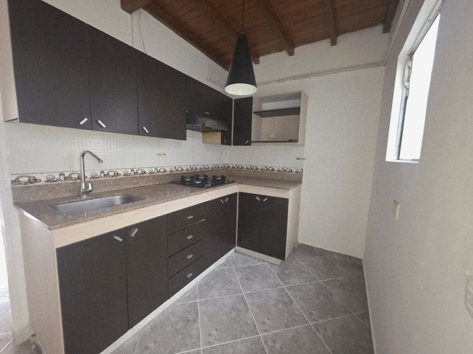 Casa de 3 alcobas en venta en Palenque, Medellín, 75 m² · foto 8 de 22