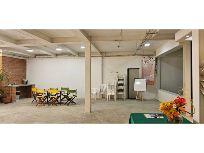 Casa de 5 alcobas en venta en El Limonar, Cali, 440 m² · foto 8 de 14