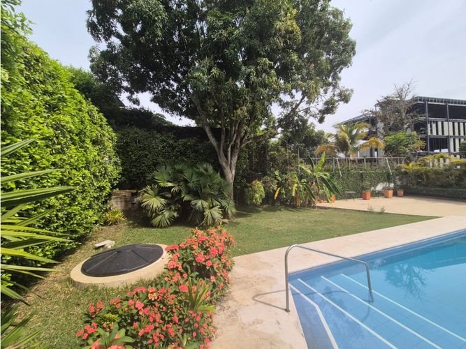 Casa de 10 alcobas en venta en Ciudad Jardin, Cali, 950 m² · foto 14 de 24