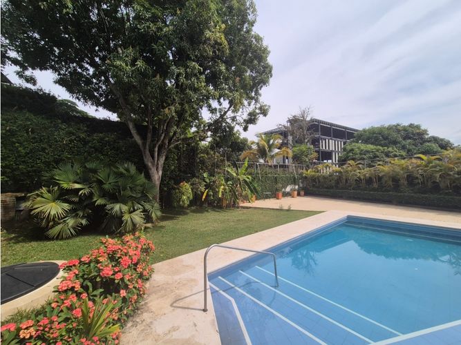 Casa de 10 alcobas en venta en Ciudad Jardin, Cali, 950 m² · foto 16 de 24