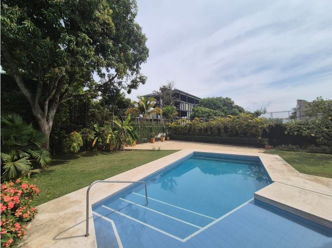 Casa de 10 alcobas en venta en Ciudad Jardin, Cali, 950 m² · foto 17 de 24