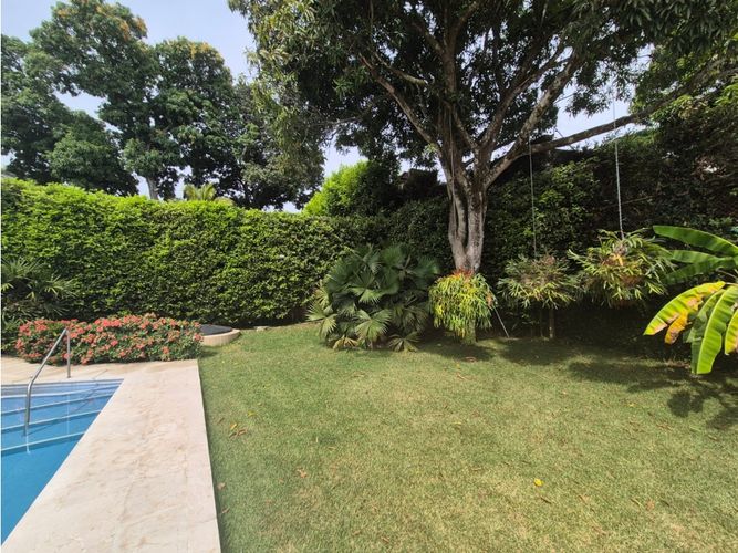 Casa de 10 alcobas en venta en Ciudad Jardin, Cali, 950 m² · foto 20 de 24