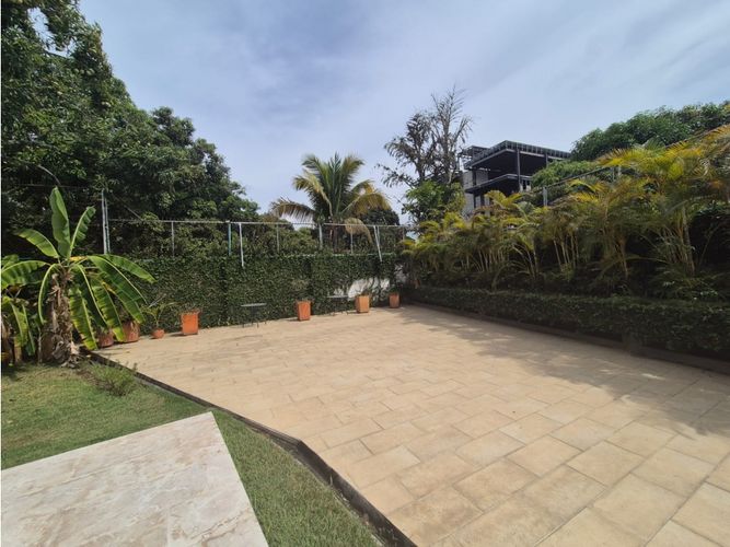 Casa de 10 alcobas en venta en Ciudad Jardin, Cali, 950 m² · foto 24 de 24