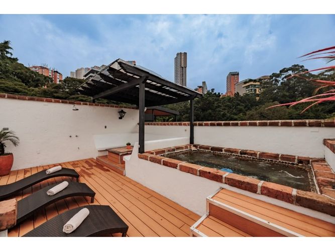 Edificio en venta en La Florida, Medellín, 966 m² · foto 4 de 24