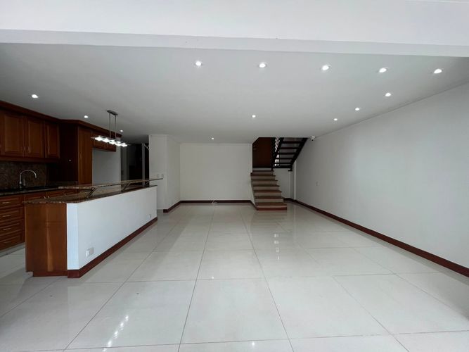 Casa de 4 alcobas en venta en El Poblado, Medellín, 230 m² · foto 8 de 19