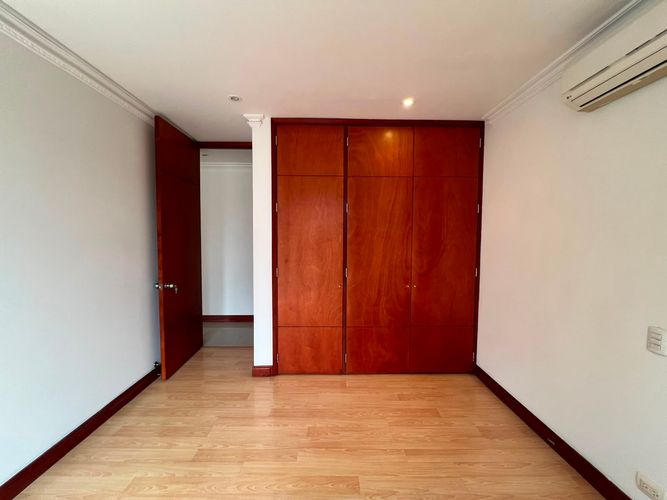 Casa de 4 alcobas en venta en El Poblado, Medellín, 230 m² · foto 11 de 19